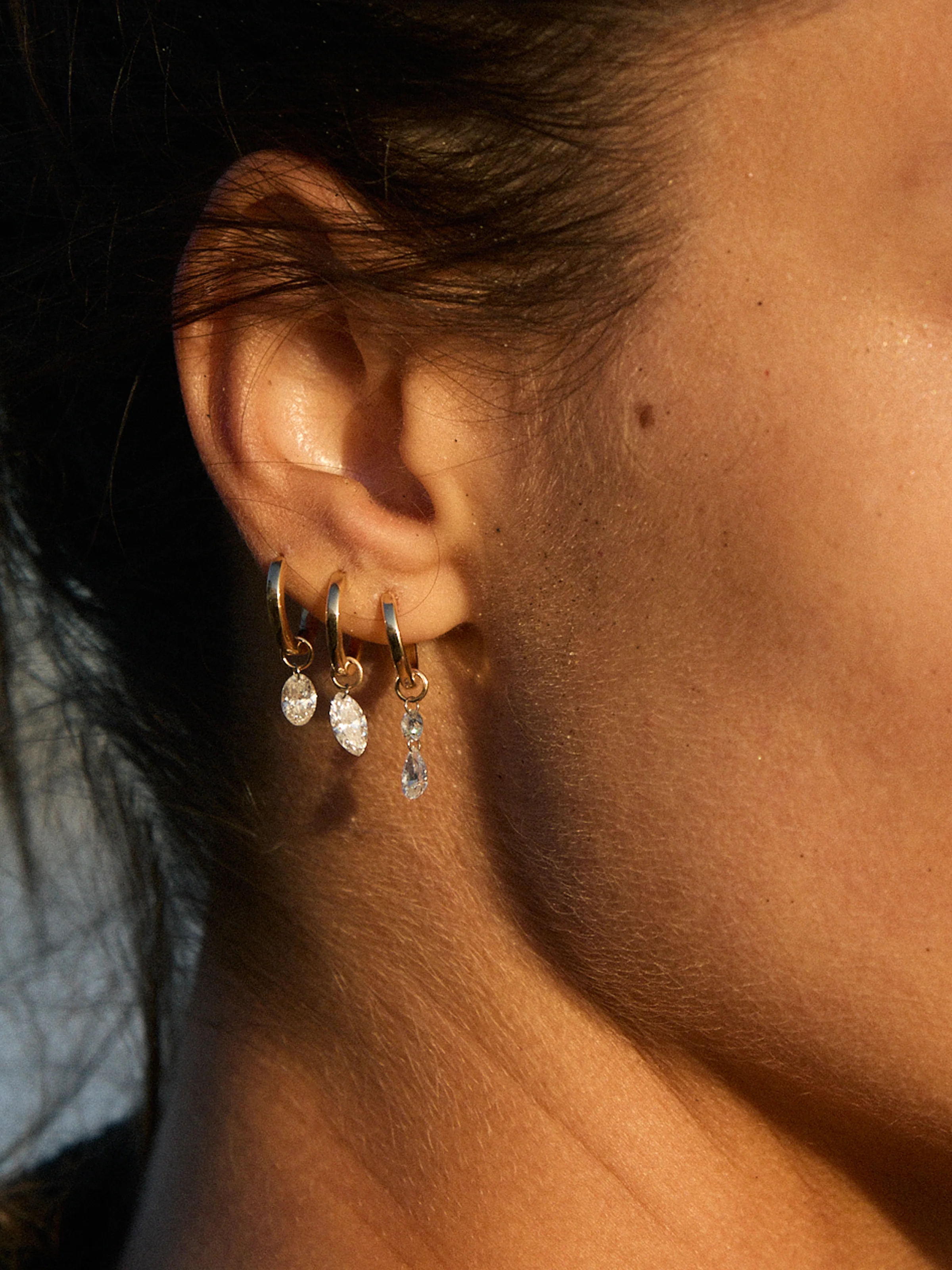 14K GRADUATED FLOATING HUGGIE EARRING IN LAB DIAMOND, 14K YELLOW GOLD - Image 3