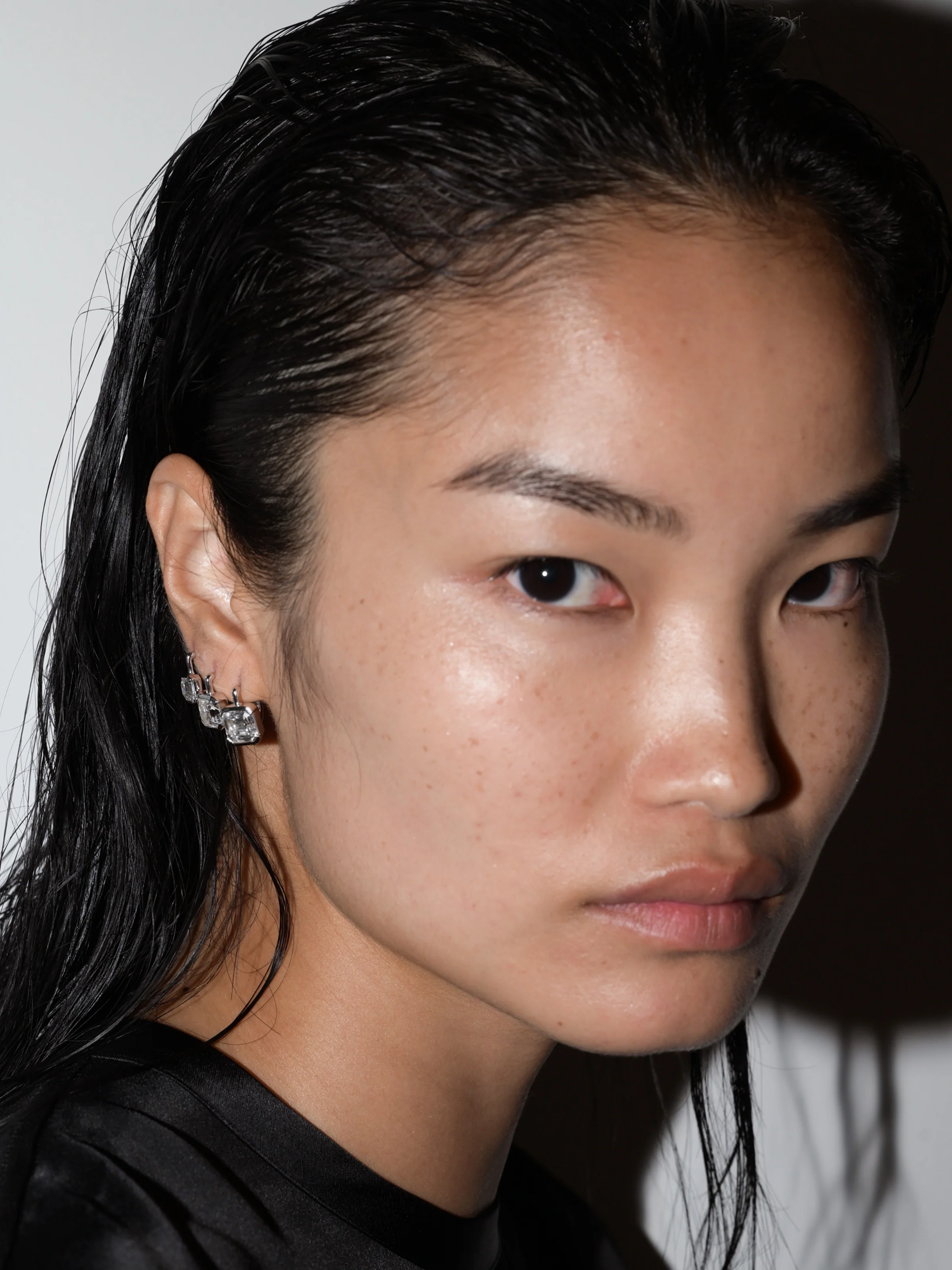 14K INÈS ASSCHER-CUT EARRINGS IN LAB DIAMOND, 14K WHITE GOLD - Image 4