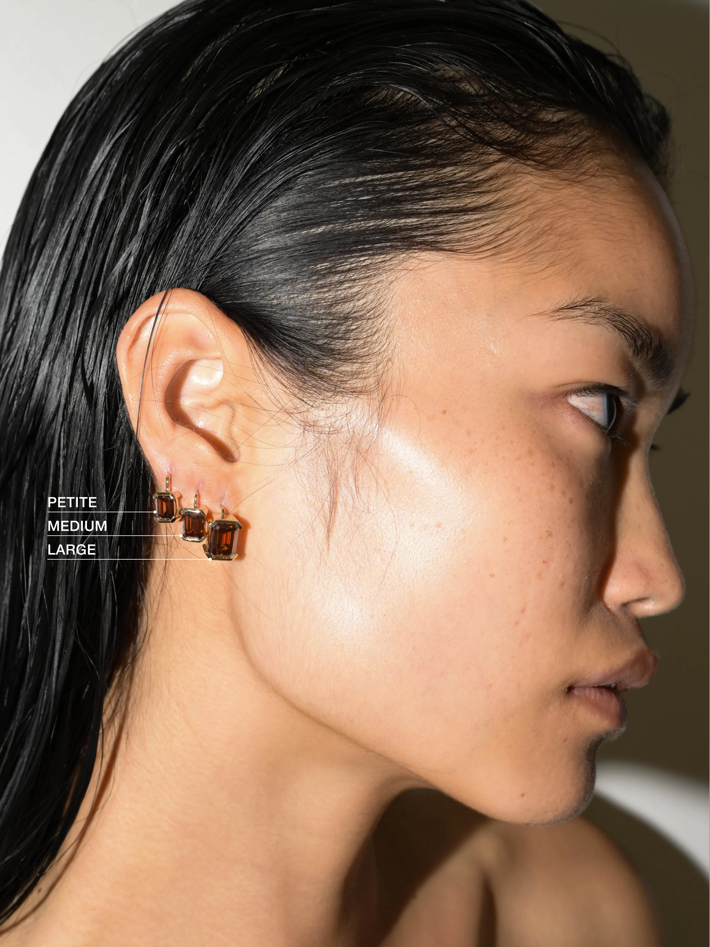 14K INÈS EMERALD-CUT EARRINGS IN LAB COGNAC DIAMOND, 14K YELLOW GOLD - Image 3