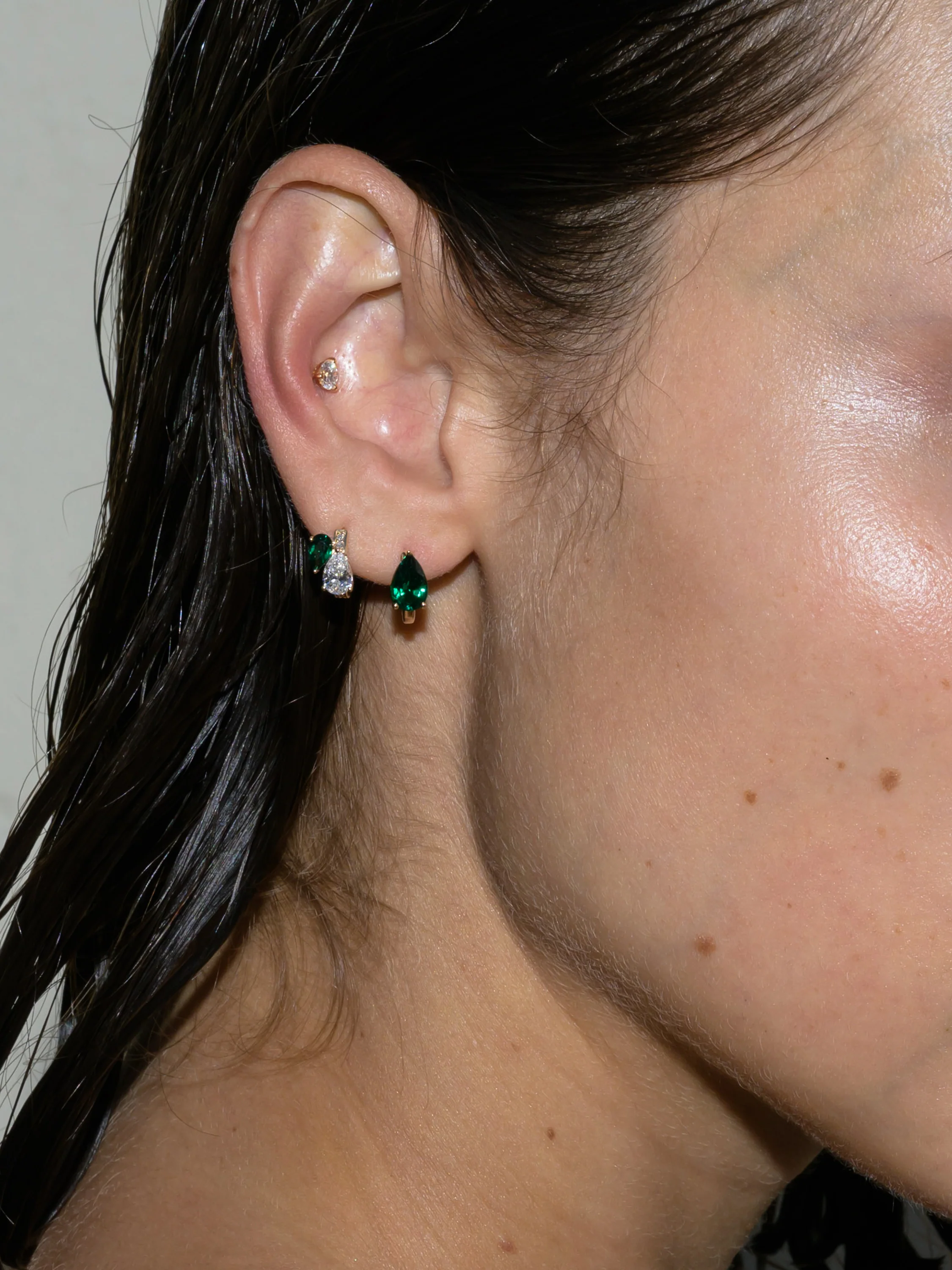 14K PEAR-CUT HUGGIE EARRING IN LAB EMERALD, 14K WHITE GOLD - Image 5