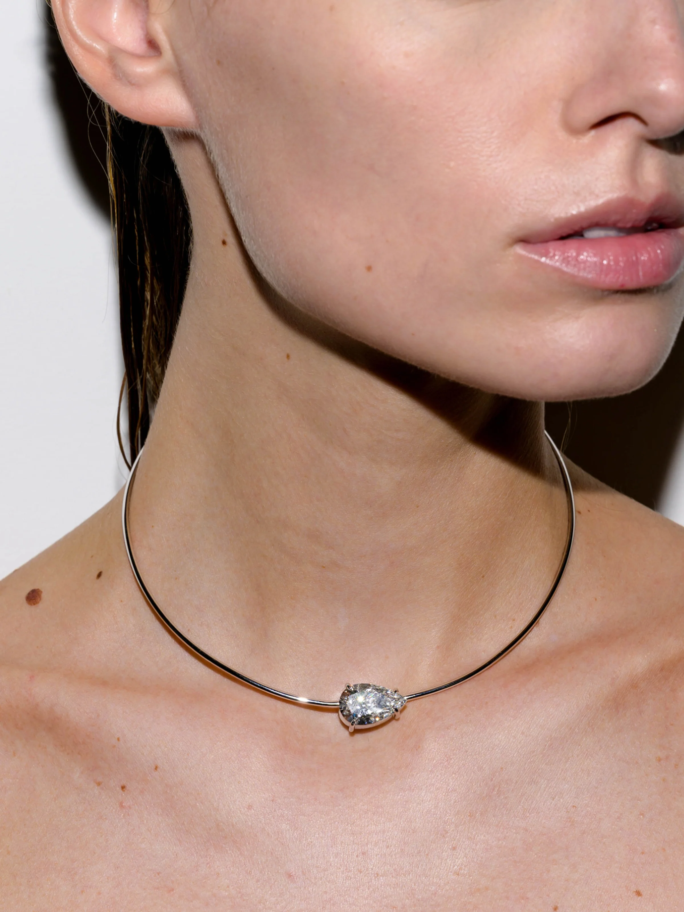 14K ROWE PEAR-CUT COLLAR IN 7 CTS LAB DIAMOND, 14K WHITE GOLD - Image 3