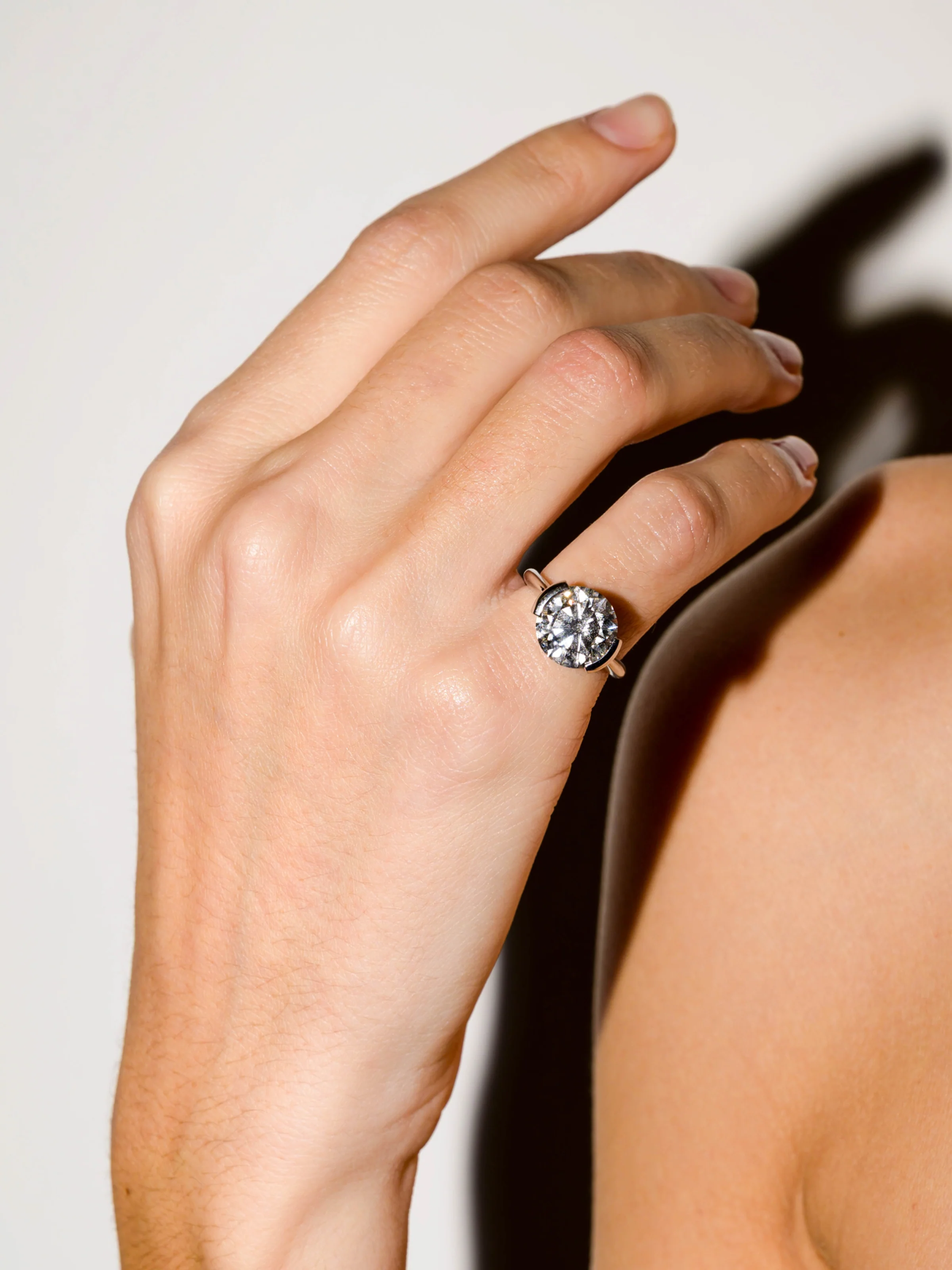 14K INES ROUND-CUT RING IN LAB DIAMOND, 14K WHITE GOLD - Image 3