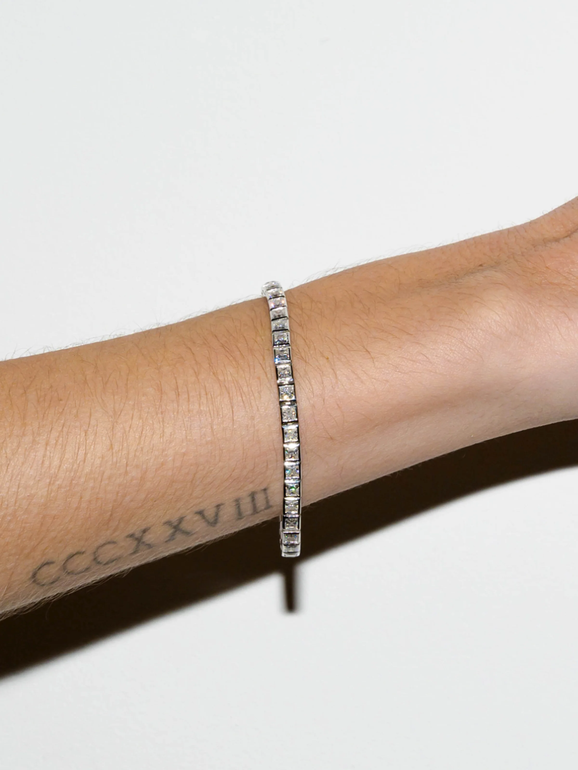 AXELLE BEZEL RIVIÈRE BRACELET IN MOISSANITE, STERLING SILVER - Image 3