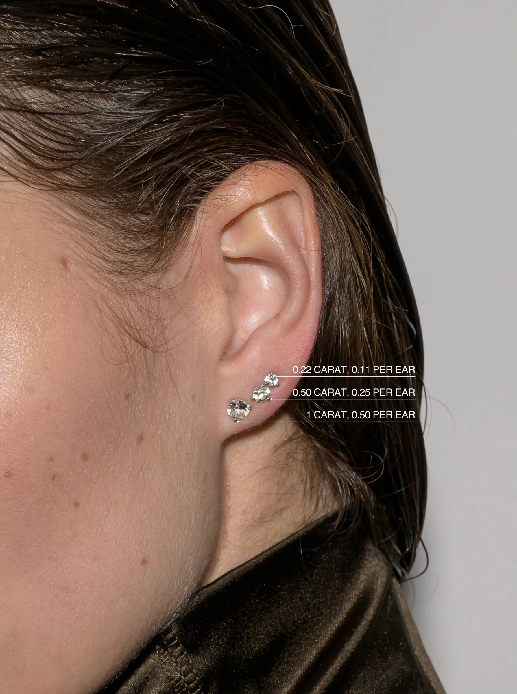 CLASSIC MARTINI STUD EARRINGS IN MOISSANITE, 18K GOLD VERMEIL - Image 3