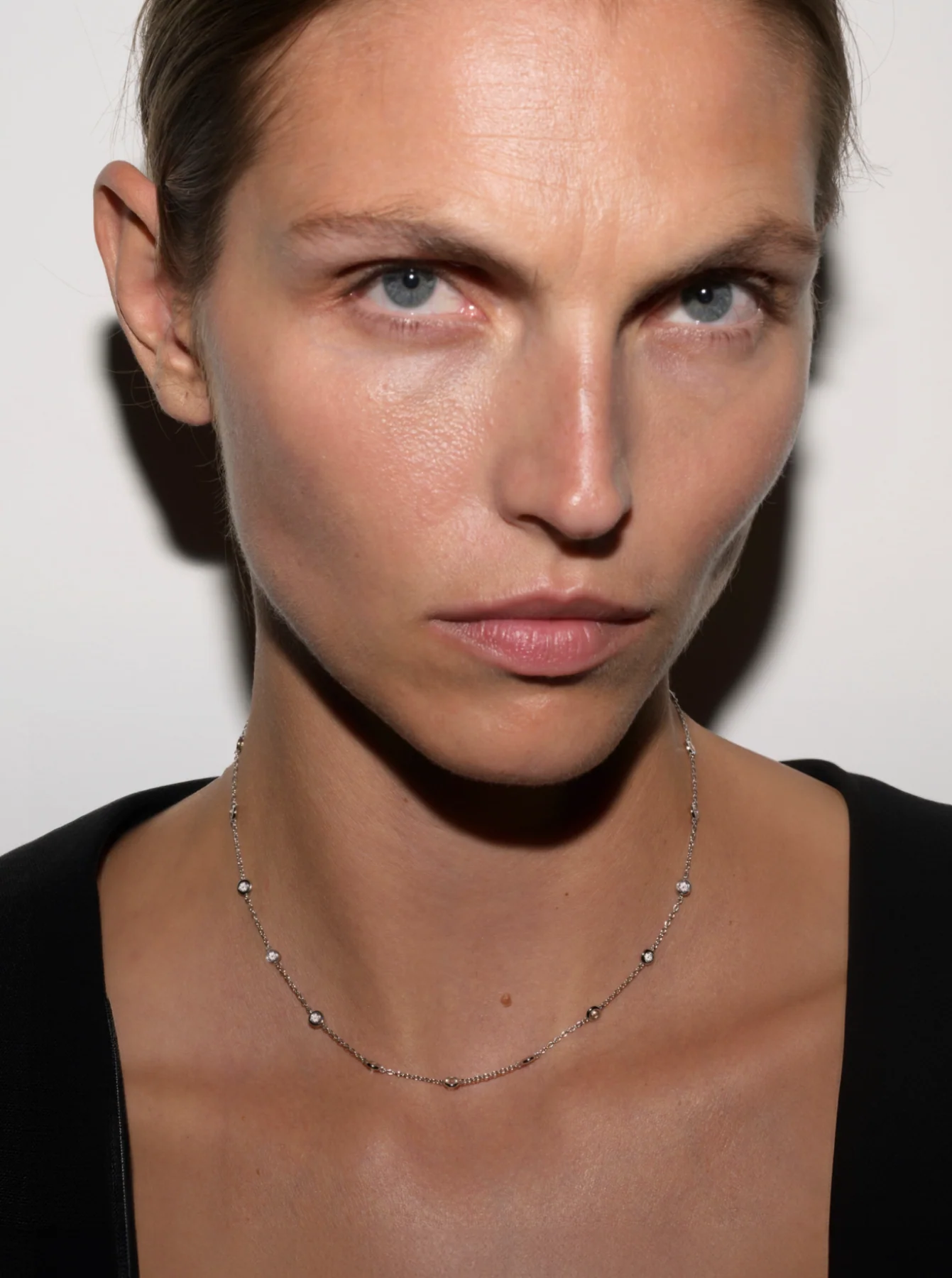 CLEMENCE NECKLACE IN 1.50 CTS LAB WHITE SAPPHIRE, STERLING SILVER - Image 3