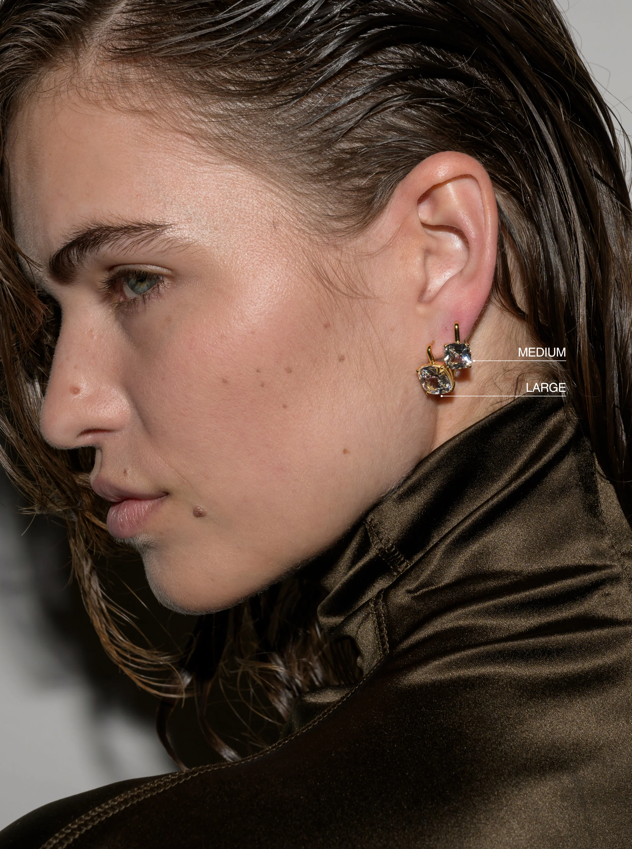 PORTER CUSHION-CUT EARRINGS IN LAB WHITE SAPPHIRE, 18K GOLD VERMEIL - Image 3