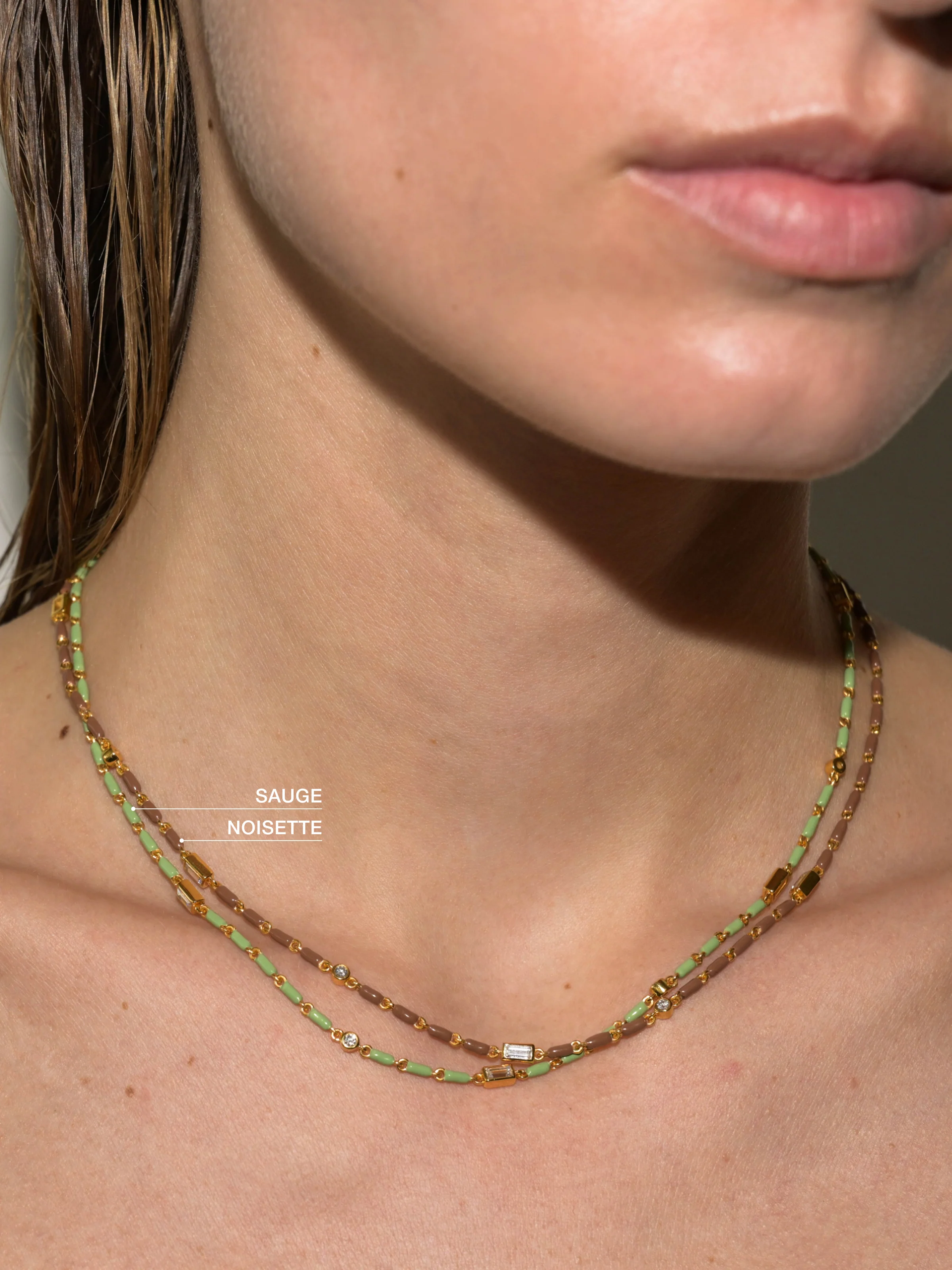 ENAMEL MOISSANITE NECKLACE IN NOISETTE, 18K GOLD VERMEIL - Image 4