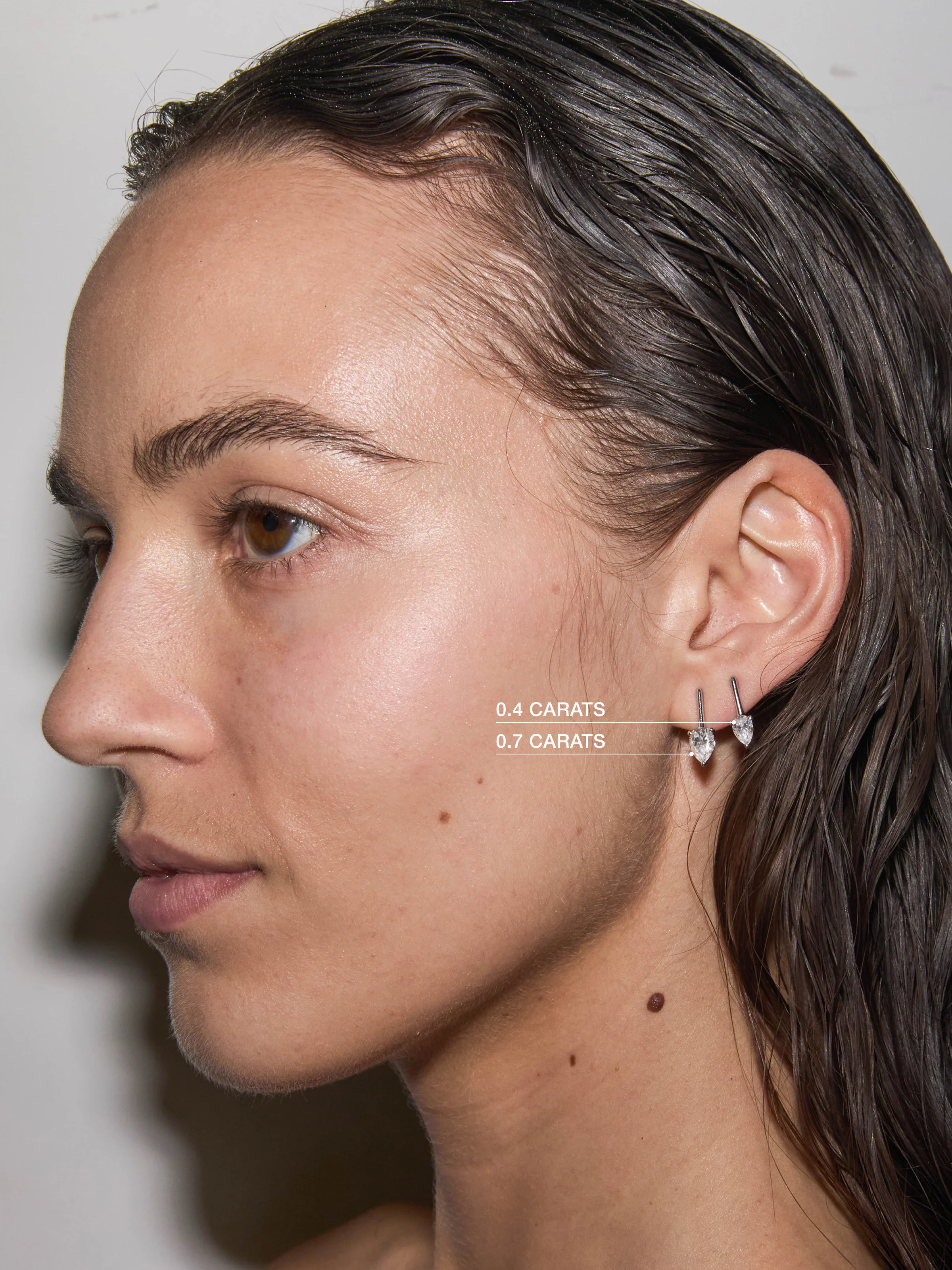 HENDRY PEAR-CUT BAR STUD EARRING IN MOISSANITE - Image 5