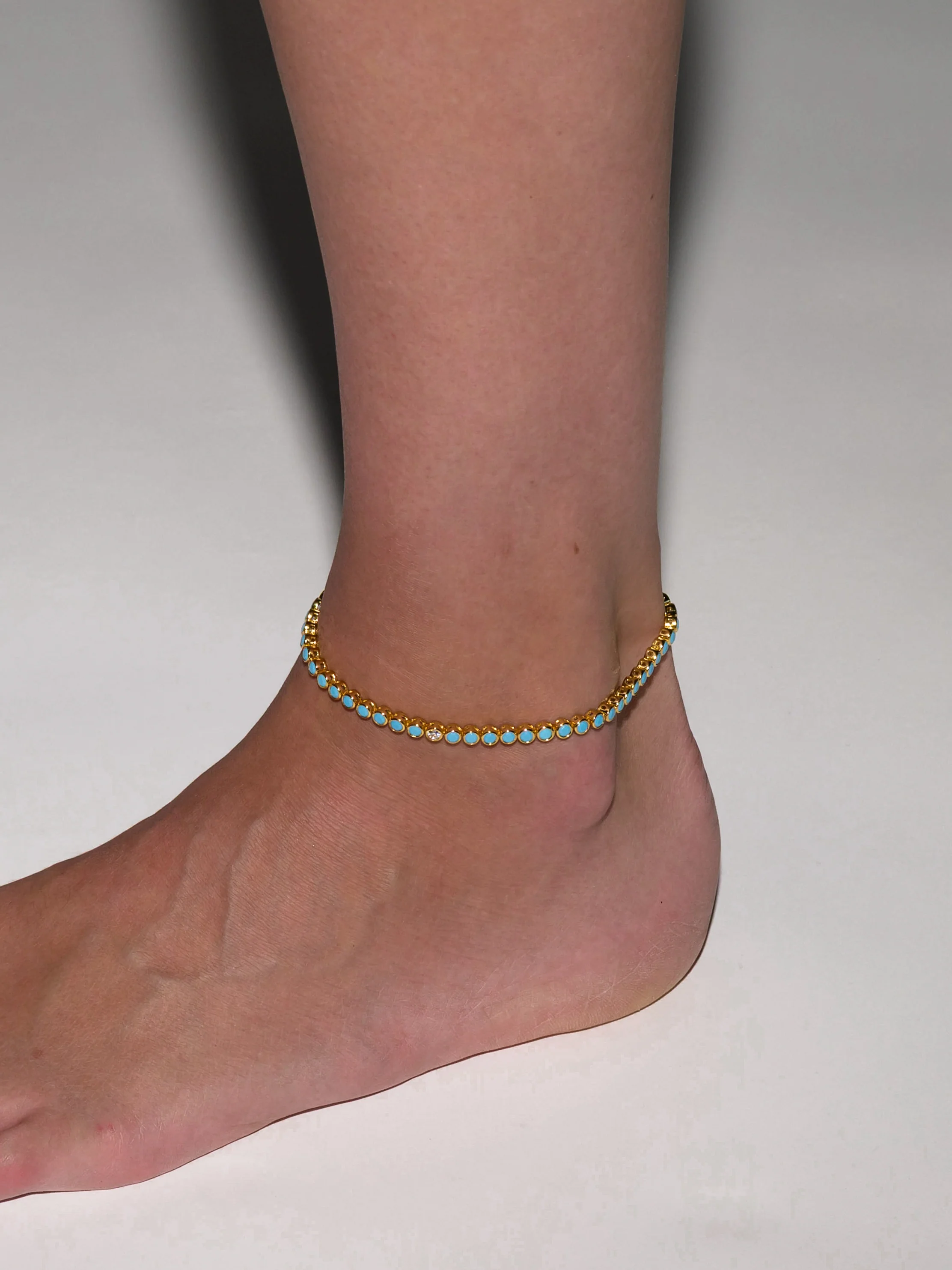 JAMES BEZEL RIVIÈRE ANKLET IN NANO TURQUOISE WITH MOISSANITE, 18K GOLD VERMEIL - Image 3