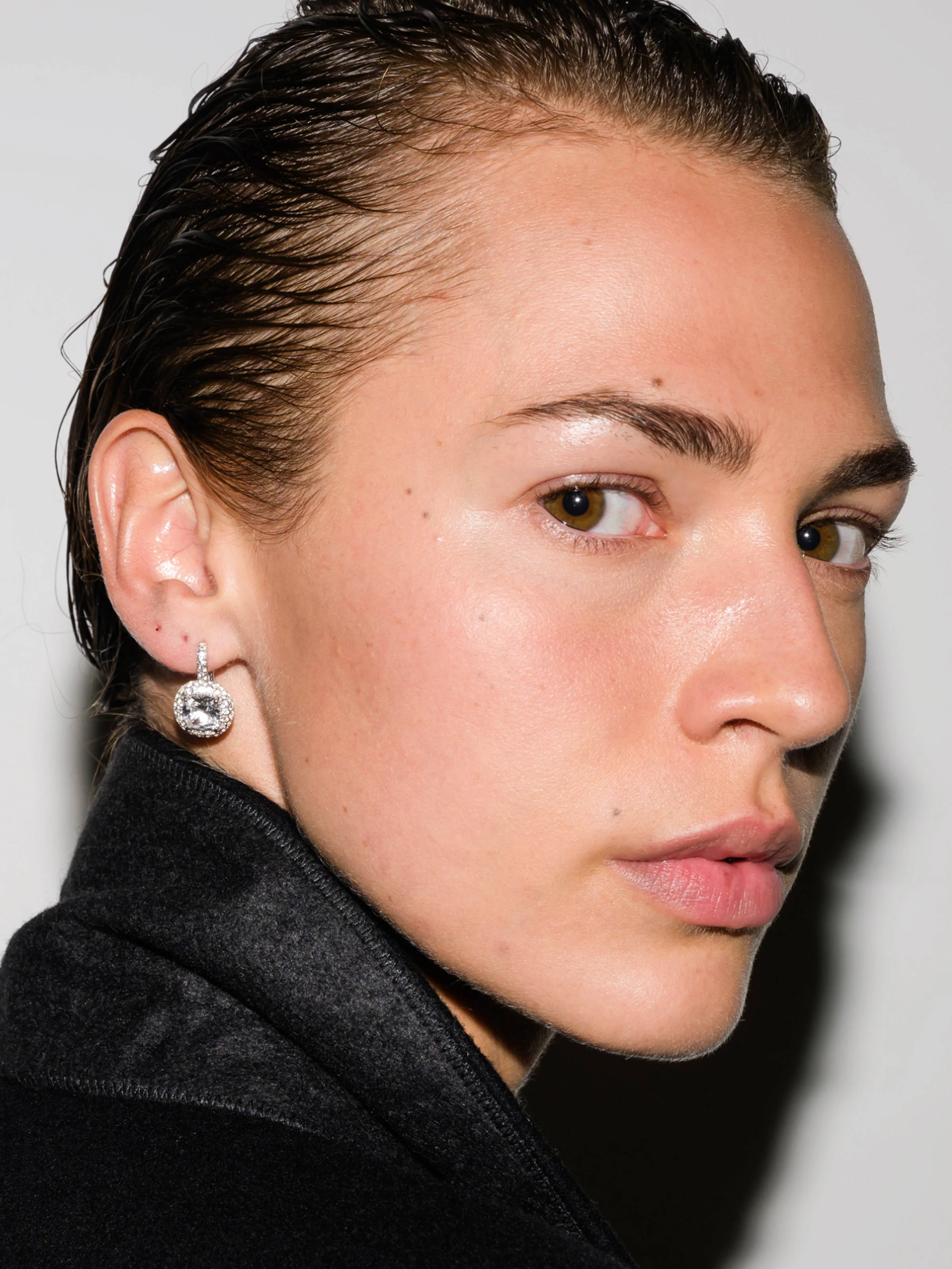 MOREAU EARRINGS IN LAB WHITE SAPPHIRE, 18K GOLD COATED STERLING SILVER - Image 3