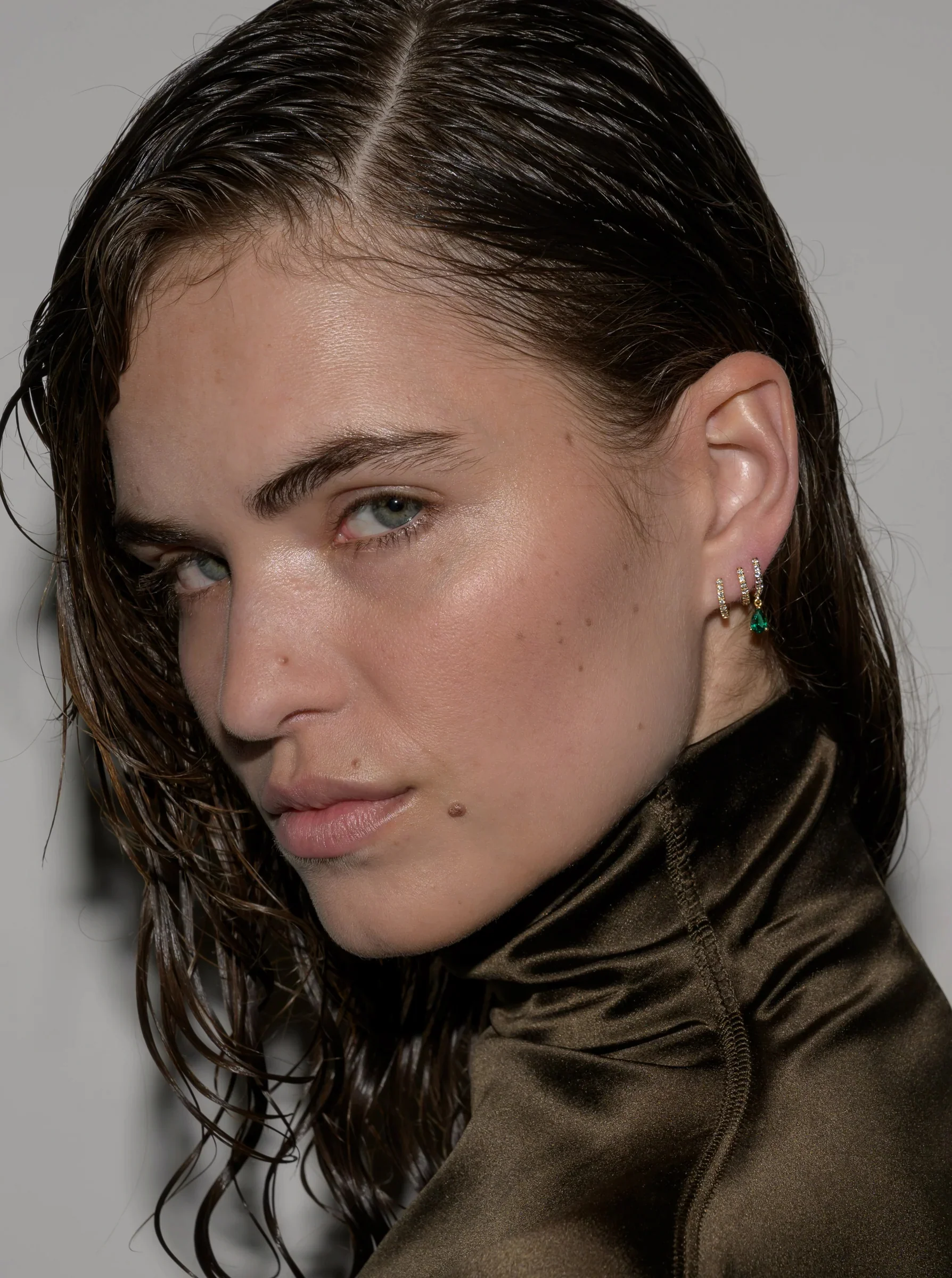 PAVÉ PEAR-DROP HUGGIE EARRING IN LAB EMERALD, STERLING SILVER - Image 3