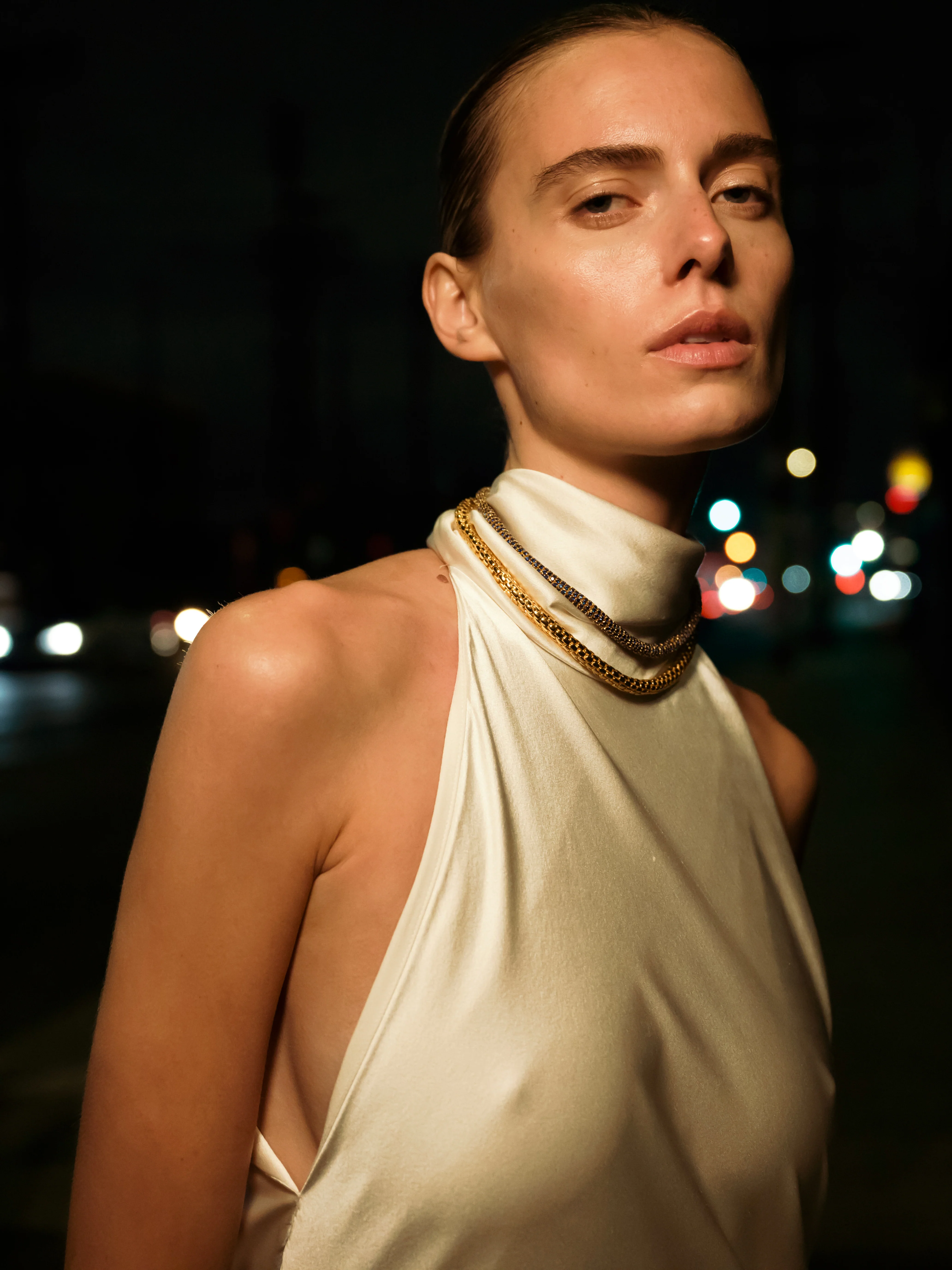 CELESTE NECKLACE IN LAB BLUE SAPPHIRE, 18K GOLD VERMEIL - Image 3