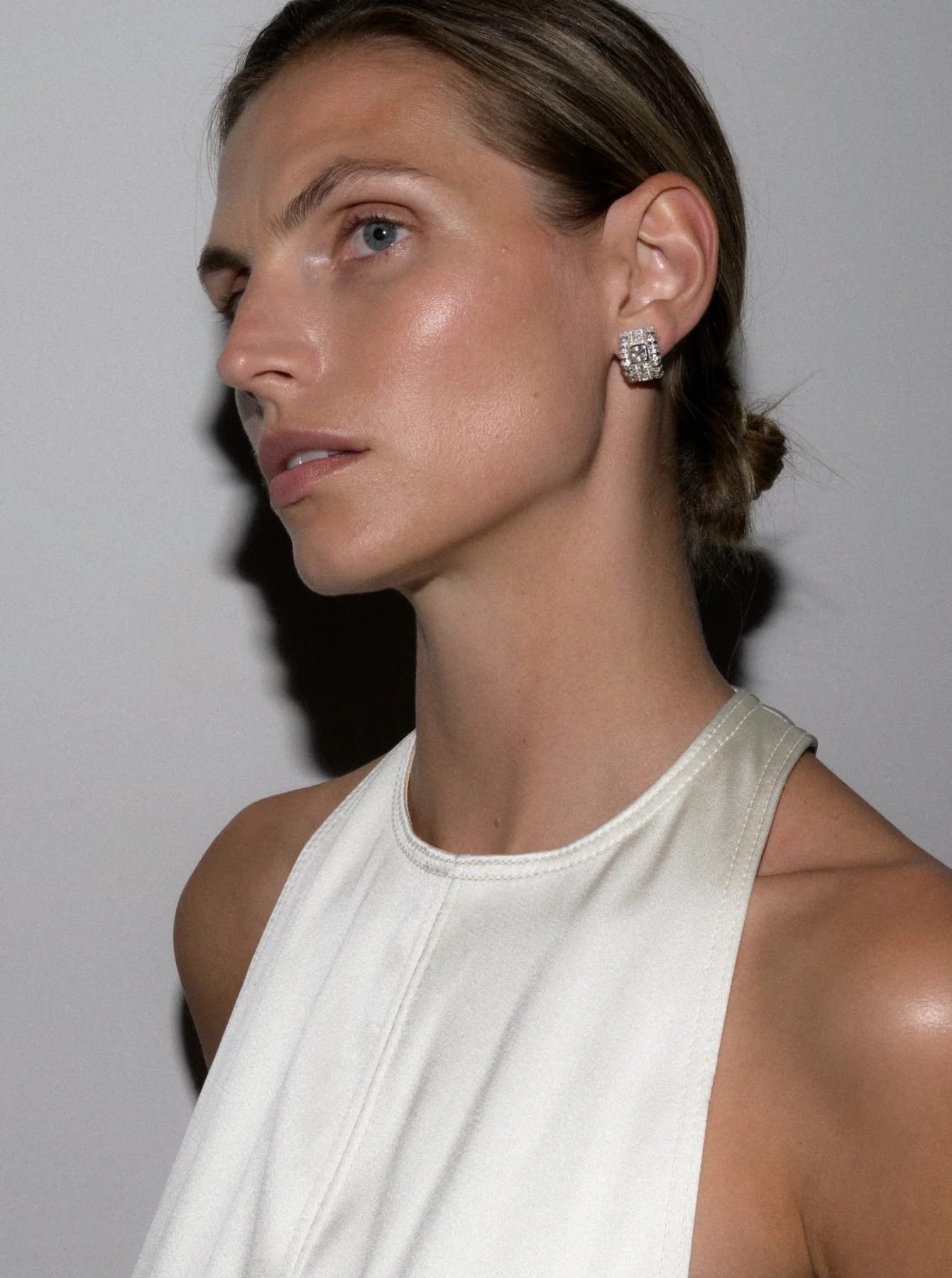 PETITE CRAWFORD EARRINGS IN LAB WHITE SAPPHIRE, RHODIUM COATED BRASS - Image 4