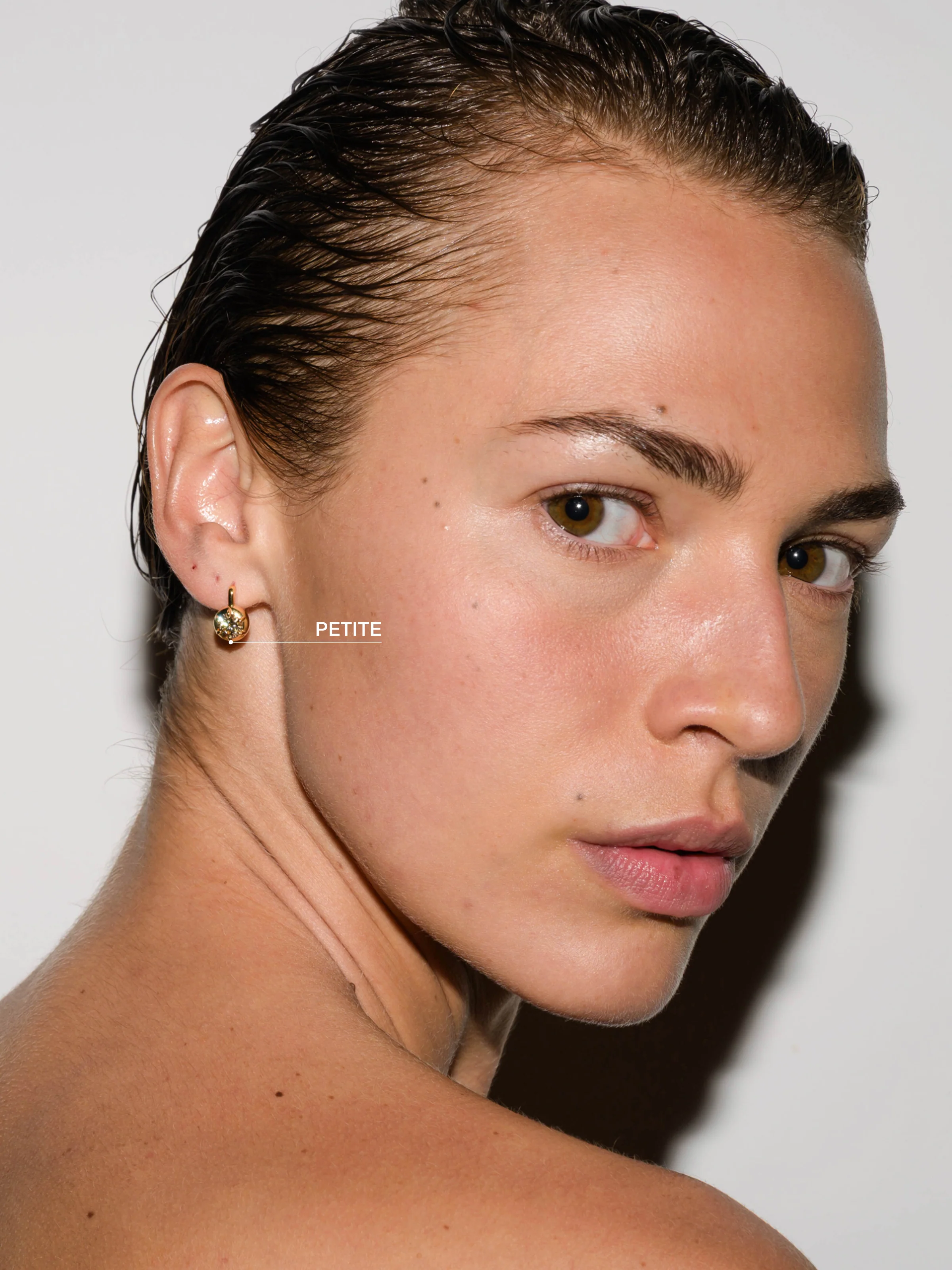 MAXWELL EARRINGS IN MOISSANITE, 18K GOLD VERMEIL - Image 4